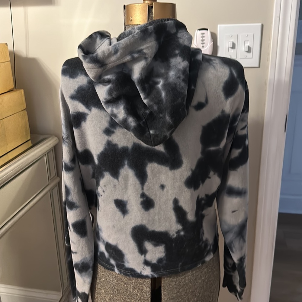 **SOLD ON MERCARI**PINK Victoria’s Secret tie-dyed cropped hoodie size small - Picture 4 of 8